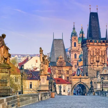 Διαμέρισμα Unique 250m From The Charles Bridge