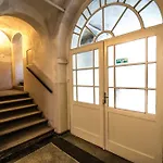 Unique Apartments 250M From The Charles Bridge Apartament Praga
