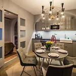 Unique Apartments 250M From The Charles Bridge Apartament