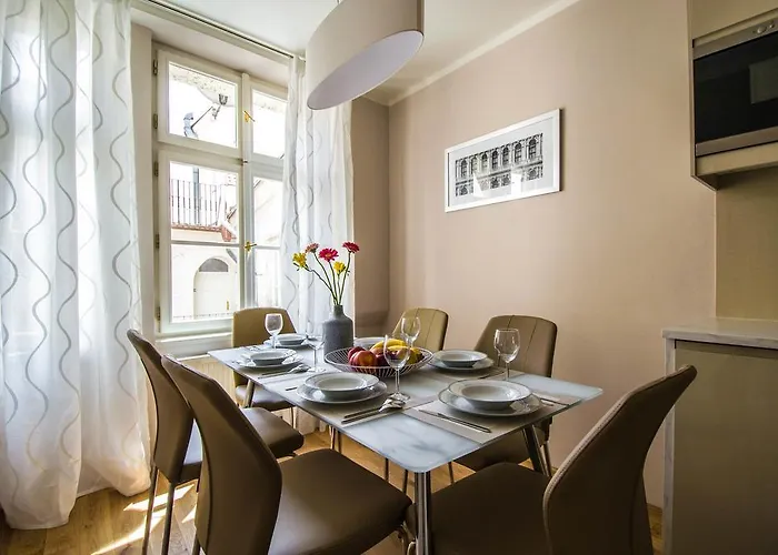 Appartement Unique 250m From The Charles Bridge Prague