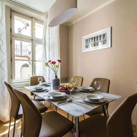 Apartmán Unique 250m From The Charles Bridge Praha