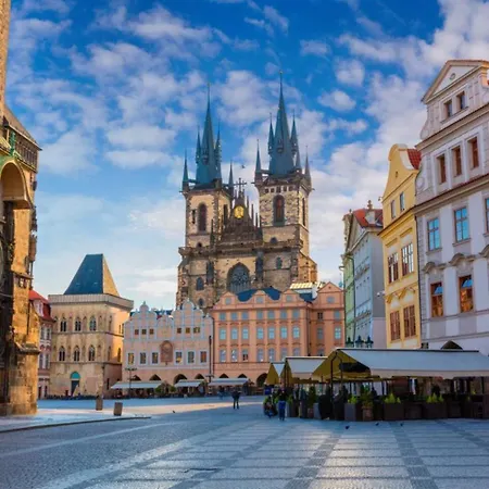 Unique 250m From The Charles Bridge Apartman Prága