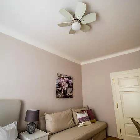 Unique 250m From The Charles Bridge Apartment Prague