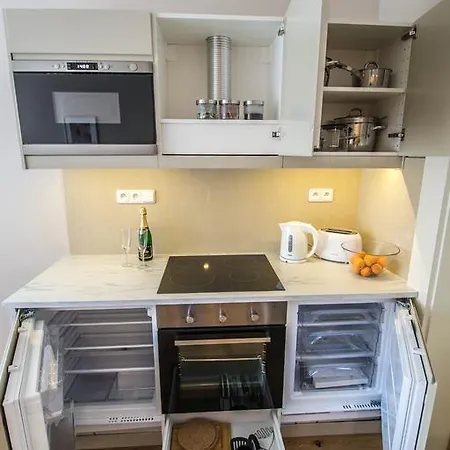 Apartment Unique 250m From The Charles Bridge *