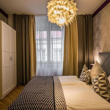 Apartment Unique 250m From The Charles Bridge Prague